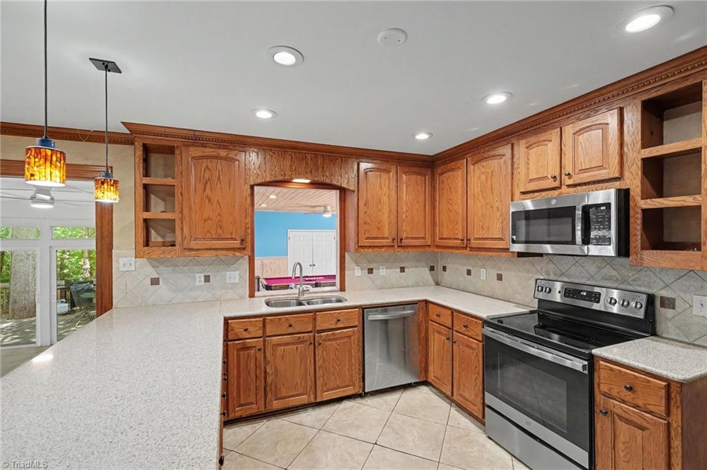 1801 Dantzler Road High Point, NC 27265 - Photo 12 of 47