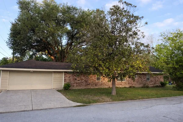 $469,000 | 4501 Waycross Drive, Houston, TX 77035