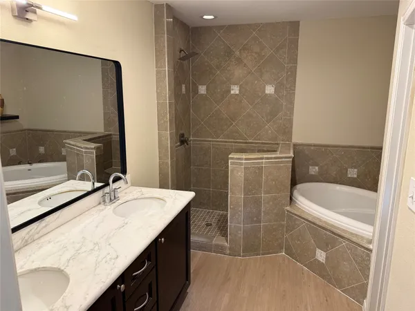 $469,000 | 4501 Waycross Drive, Houston, TX 77035