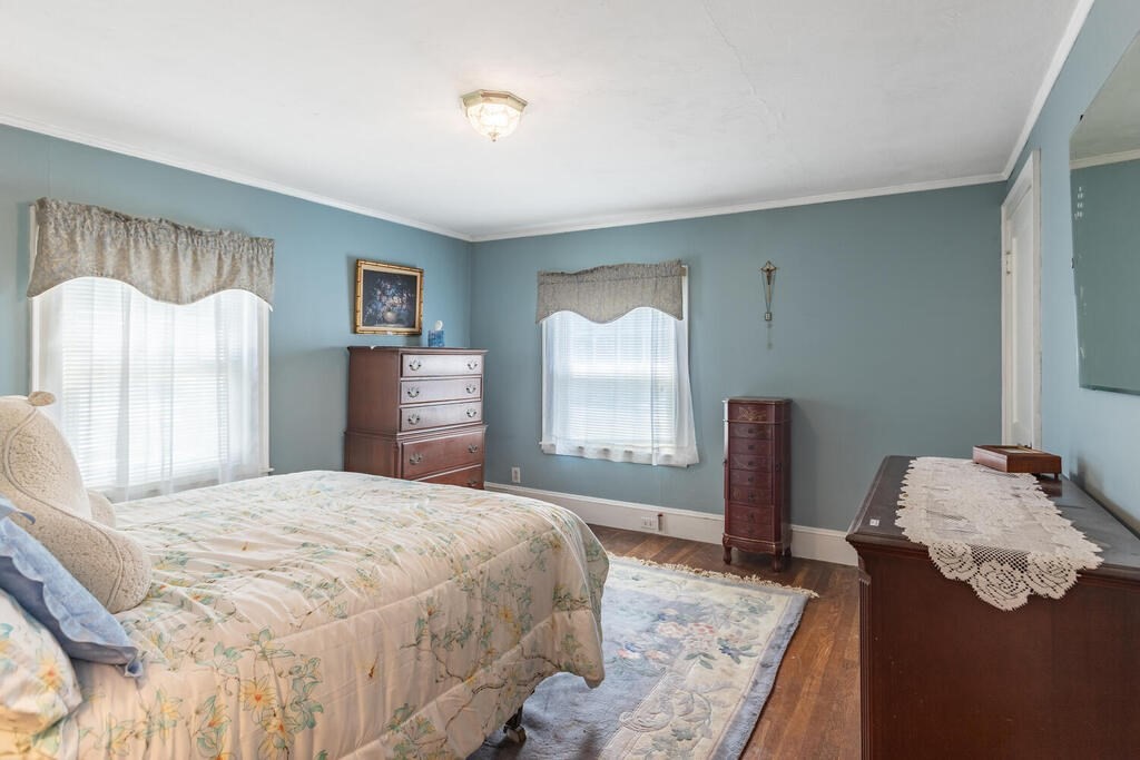 34 Lovell Road Melrose, MA 02176 - Photo 17 of 27 Gallery Image 17