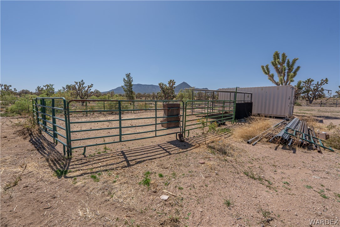 26012 Hummingbird Lane Meadview, AZ 86444 - Photo 3 of 40