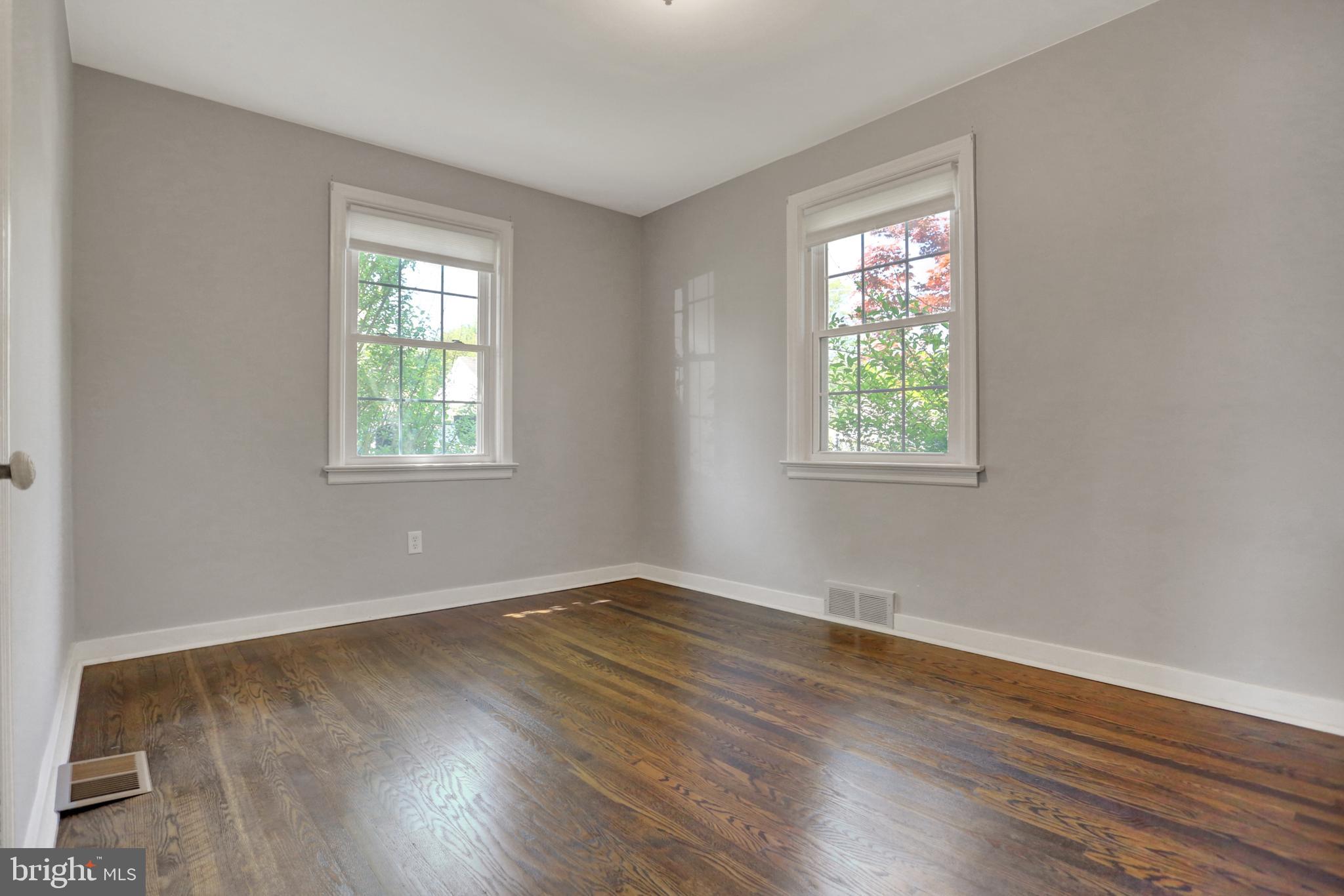 148 Edgewood Road York, PA 17402 - Photo 18 of 26 Gallery Image 18