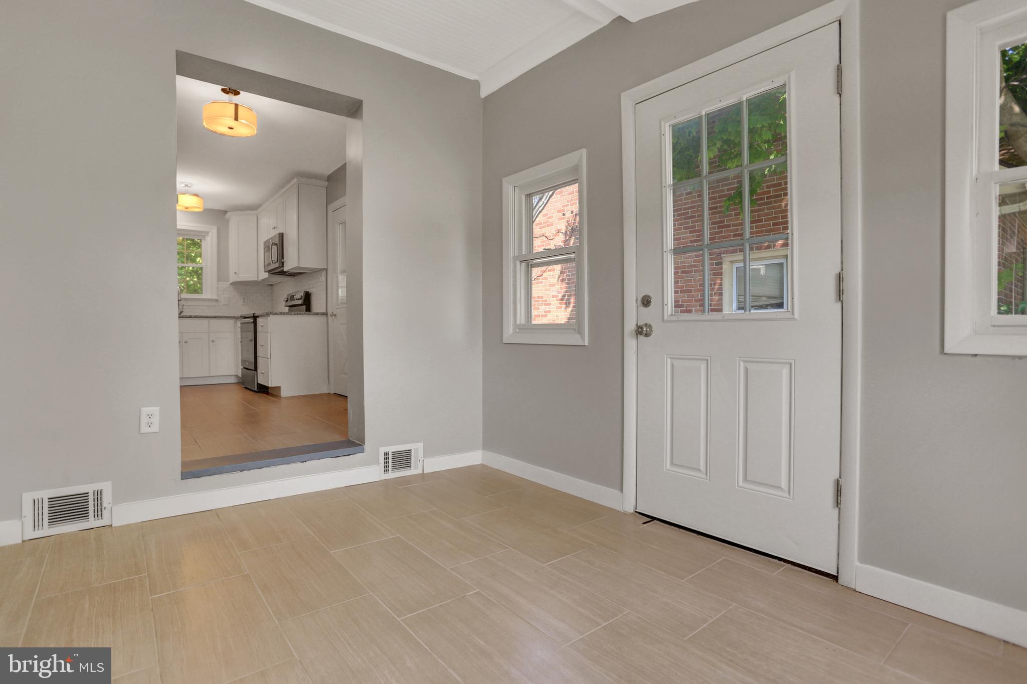 148 Edgewood Road York, PA 17402 - Photo 3 of 26 Gallery Image 3