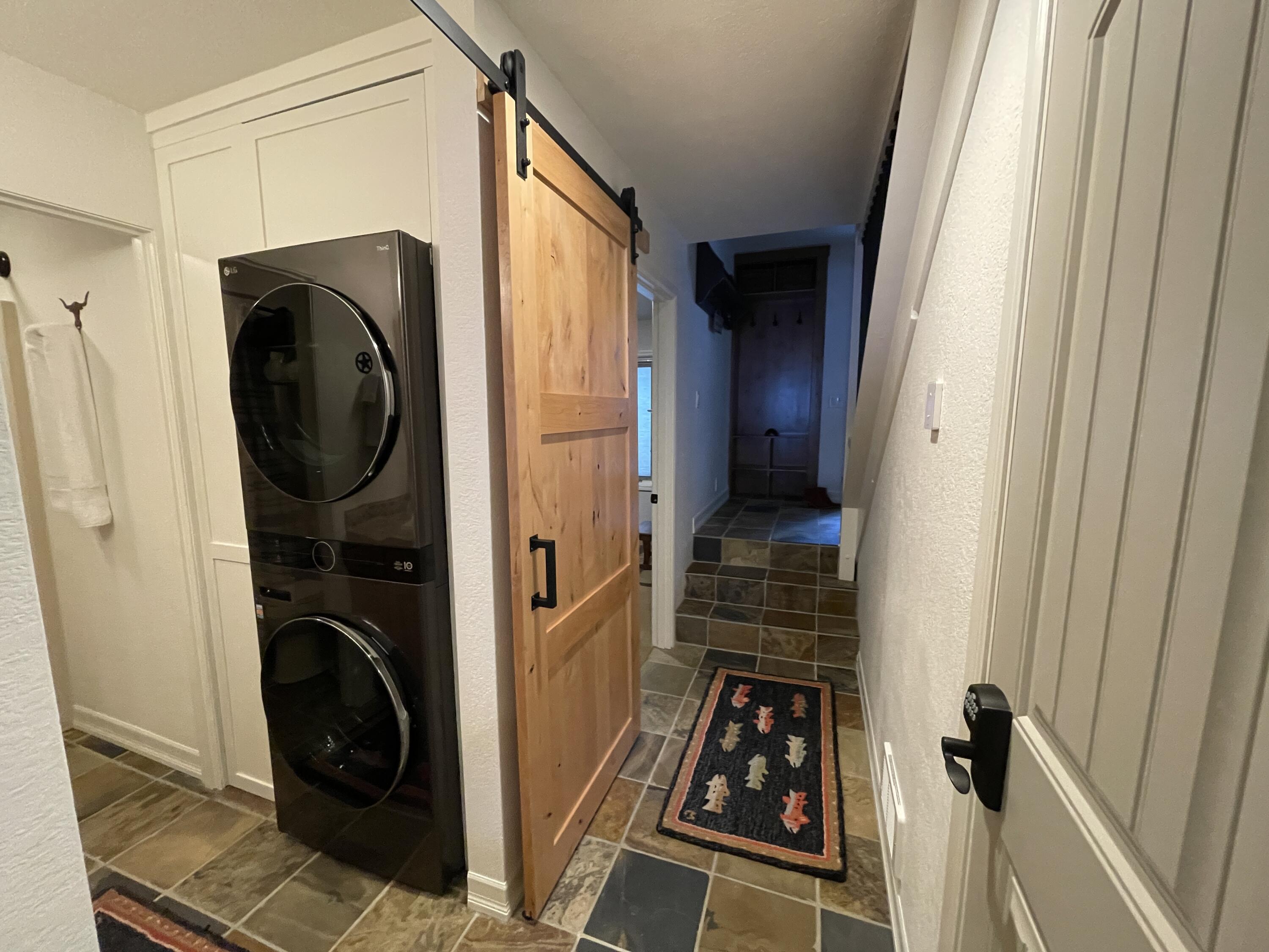 2639 Ridge Lane, Unit 39 Sun Valley, ID 83353 - Photo 15 of 35 Barn Door Hallway Laundry