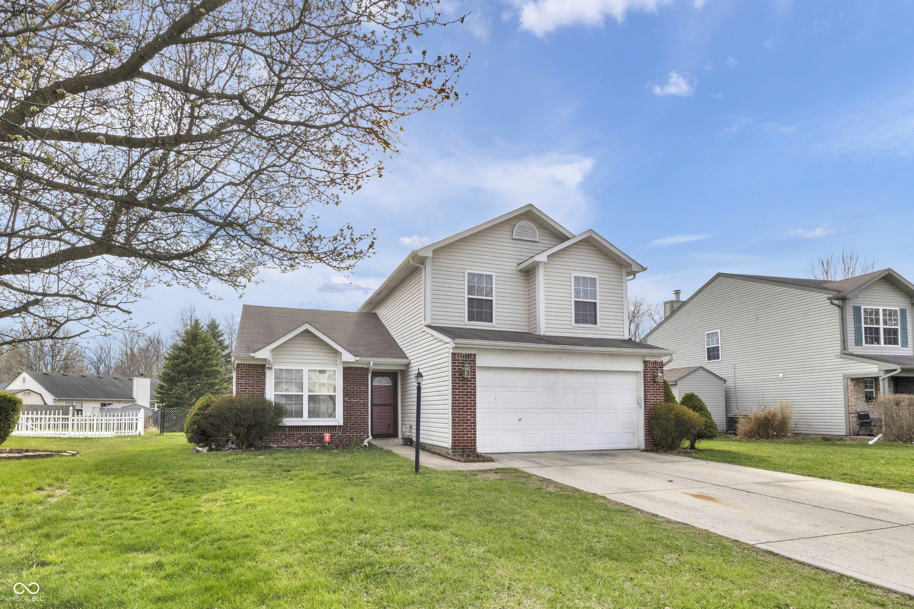 5234 Melbourne Road Indianapolis, IN 46228 - Photo 2 of 40