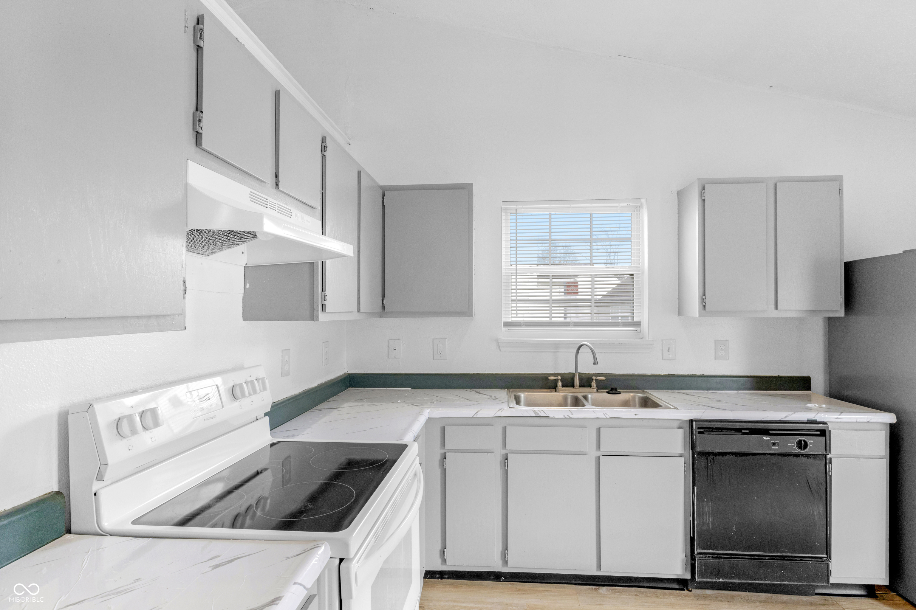 5234 Melbourne Road Indianapolis, IN 46228 - Photo 9 of 40