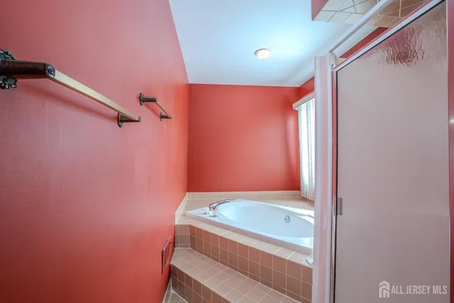 $735,000 | 3 Ascot Place, North Brunswick, NJ 08902