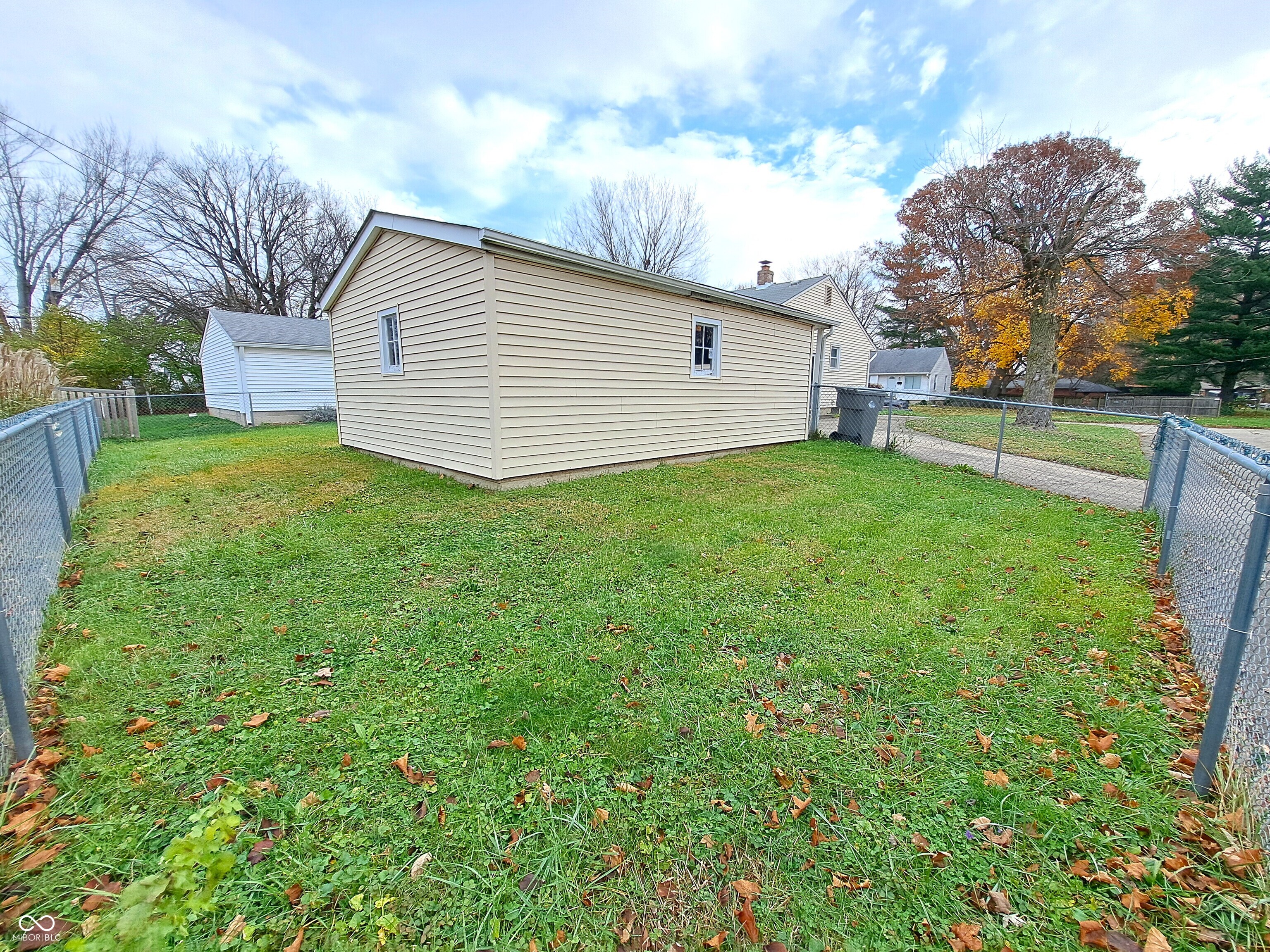 1506 North Kenmore Road Indianapolis, IN 46219 - Photo 22 of 23 Gallery Image 22