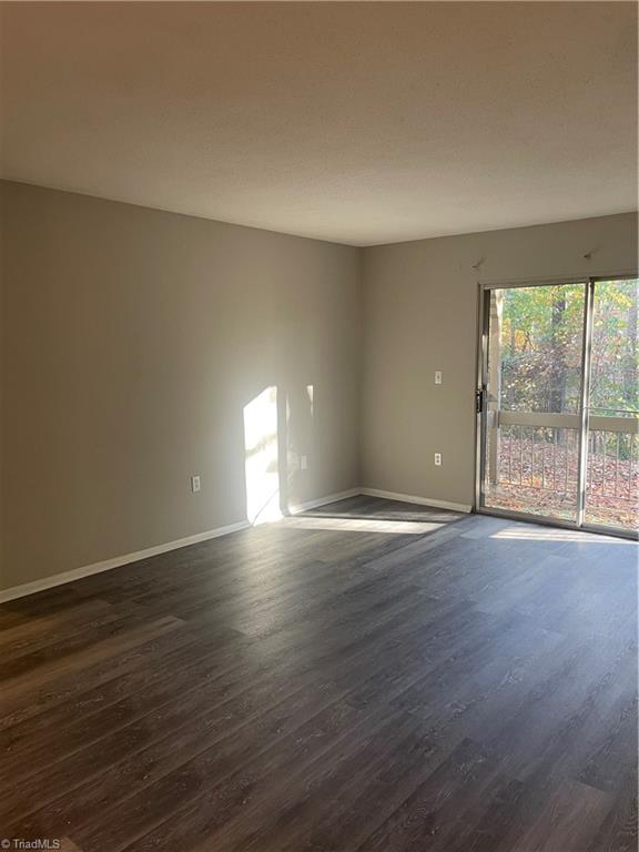 2270 Sunderland Road, Unit 12A Winston-Salem, NC 27103 - Photo 6 of 38 GREAT ROOM FROM DINING