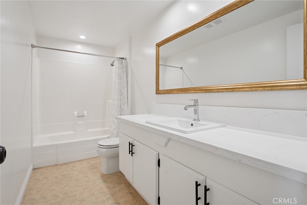 7254 Studio Road Canoga Park, CA 91304 - Photo 15 of 22