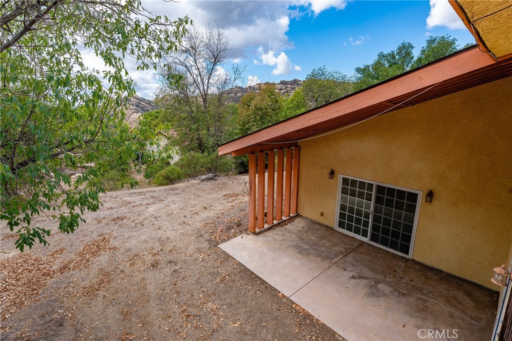 7254 Studio Road Canoga Park, CA 91304 - Photo 19 of 22