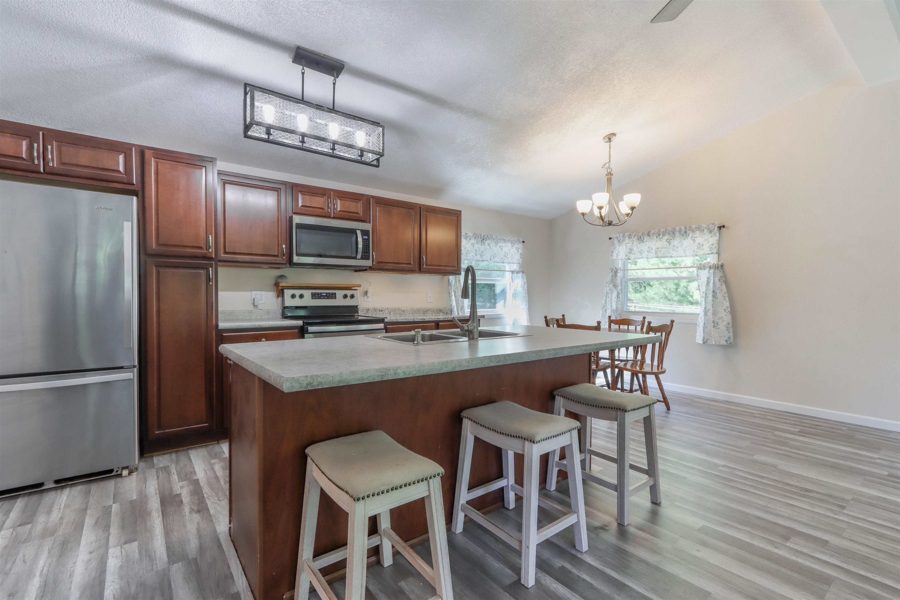 8610 Lake Road Wisconsin Rapids, WI 54494 - Photo 21 of 39 Gallery Image 21