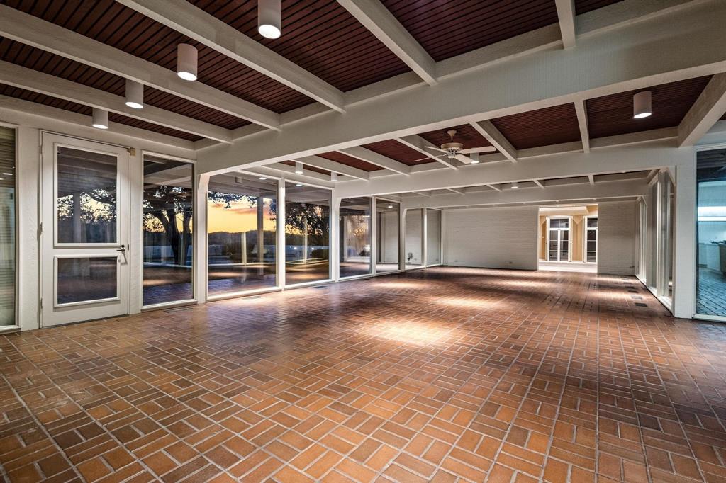 3906 Highland Drive Denison, TX 75020 - Photo 18 of 40 a view of an empty room with entrance gate