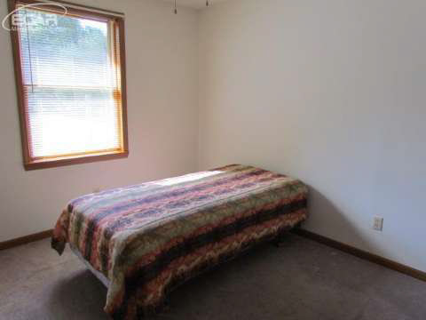 13358 Bueche Road Montrose, MI 48457 - Photo 9 of 20 20422699-8.JPG