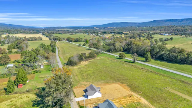 $359,900 | 2496 Old York Highway, Dunlap, TN 37327