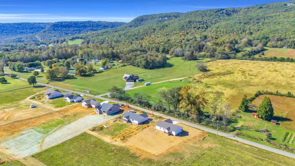 $349,900 | 2496 Old York Highway, Dunlap, TN 37327