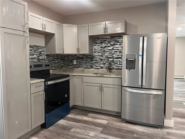 $1,800 | 43 Kenyon Street, Unit 1, Providence, RI 02903