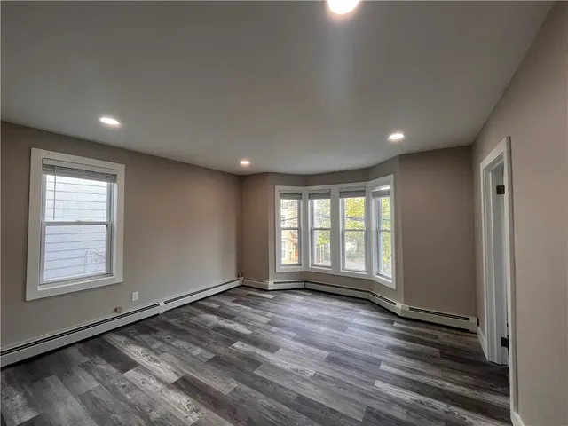 $1,800 | 43 Kenyon Street, Unit 1, Providence, RI 02903