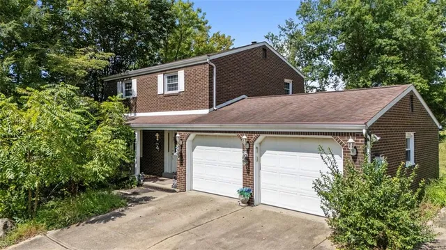 $285,000 | 13659 Wright Drive, North Huntingdon, PA 15642