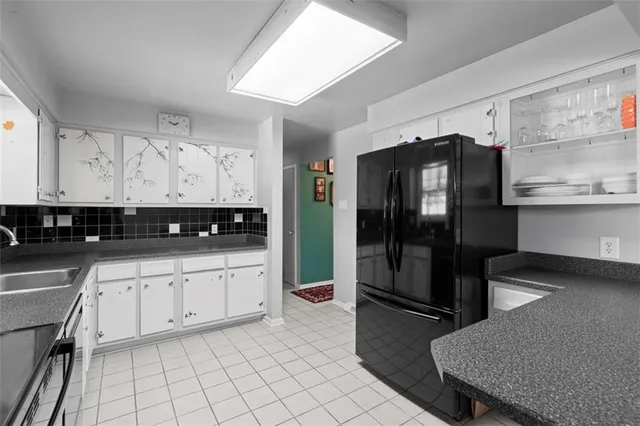 $285,000 | 13659 Wright Drive, North Huntingdon, PA 15642