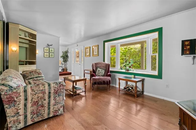 $285,000 | 13659 Wright Drive, North Huntingdon, PA 15642