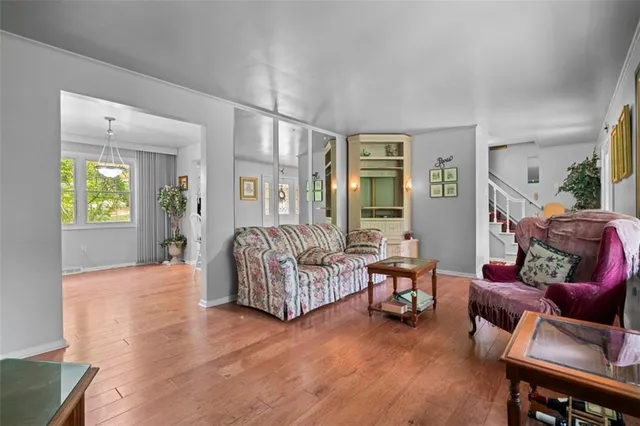 $285,000 | 13659 Wright Drive, North Huntingdon, PA 15642