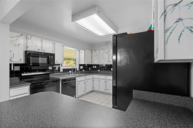 $285,000 | 13659 Wright Drive, North Huntingdon, PA 15642