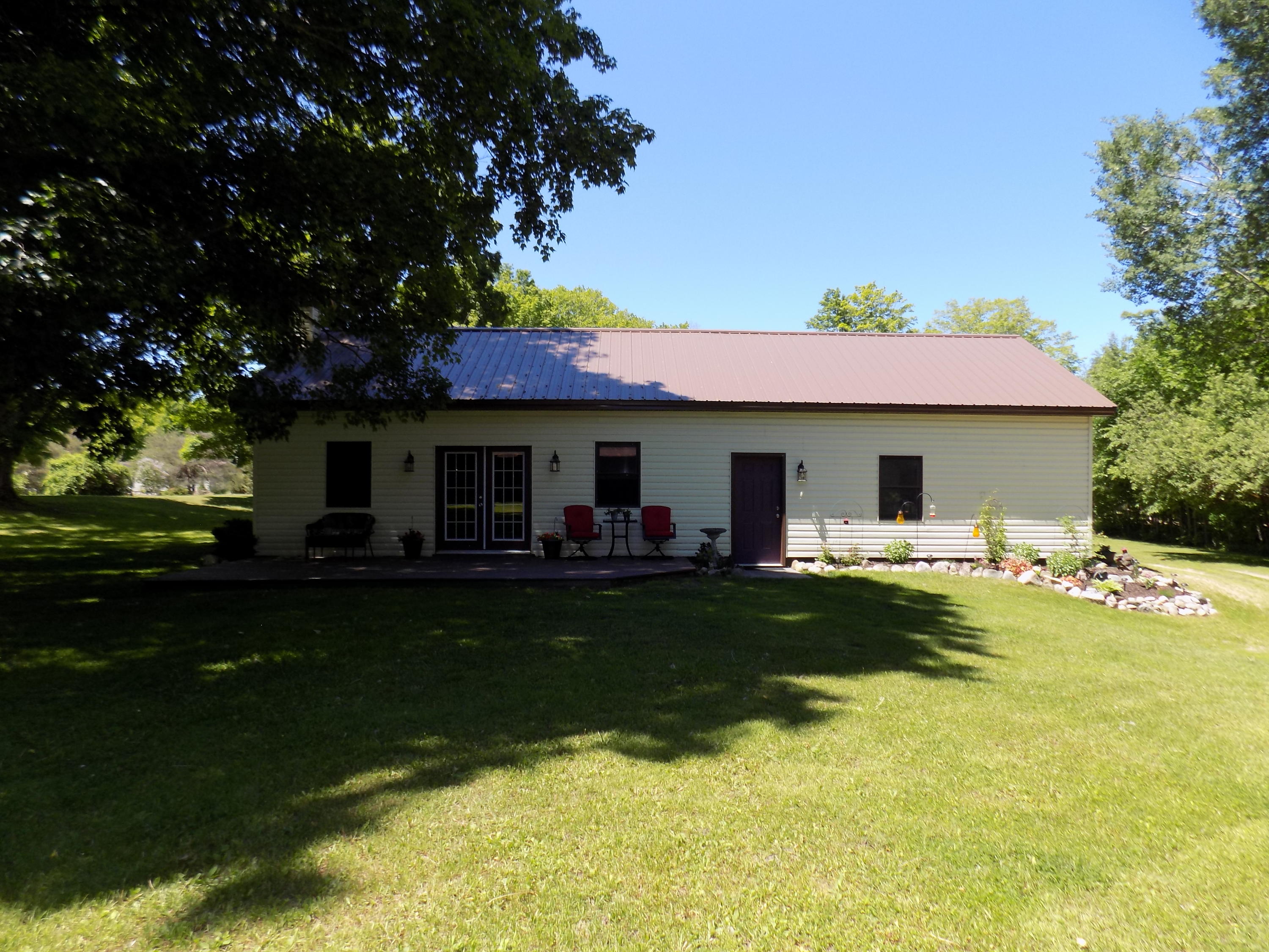14438 Hebron Mail Route Cheboygan, MI 49721 - Photo 7 of 37 Gallery Image 7