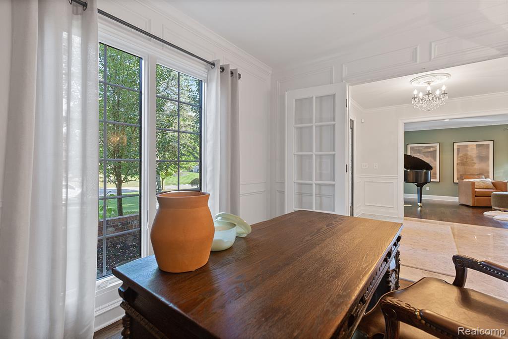 2599 Munster Road Rochester Hills, MI 48309 - Photo 19 of 58