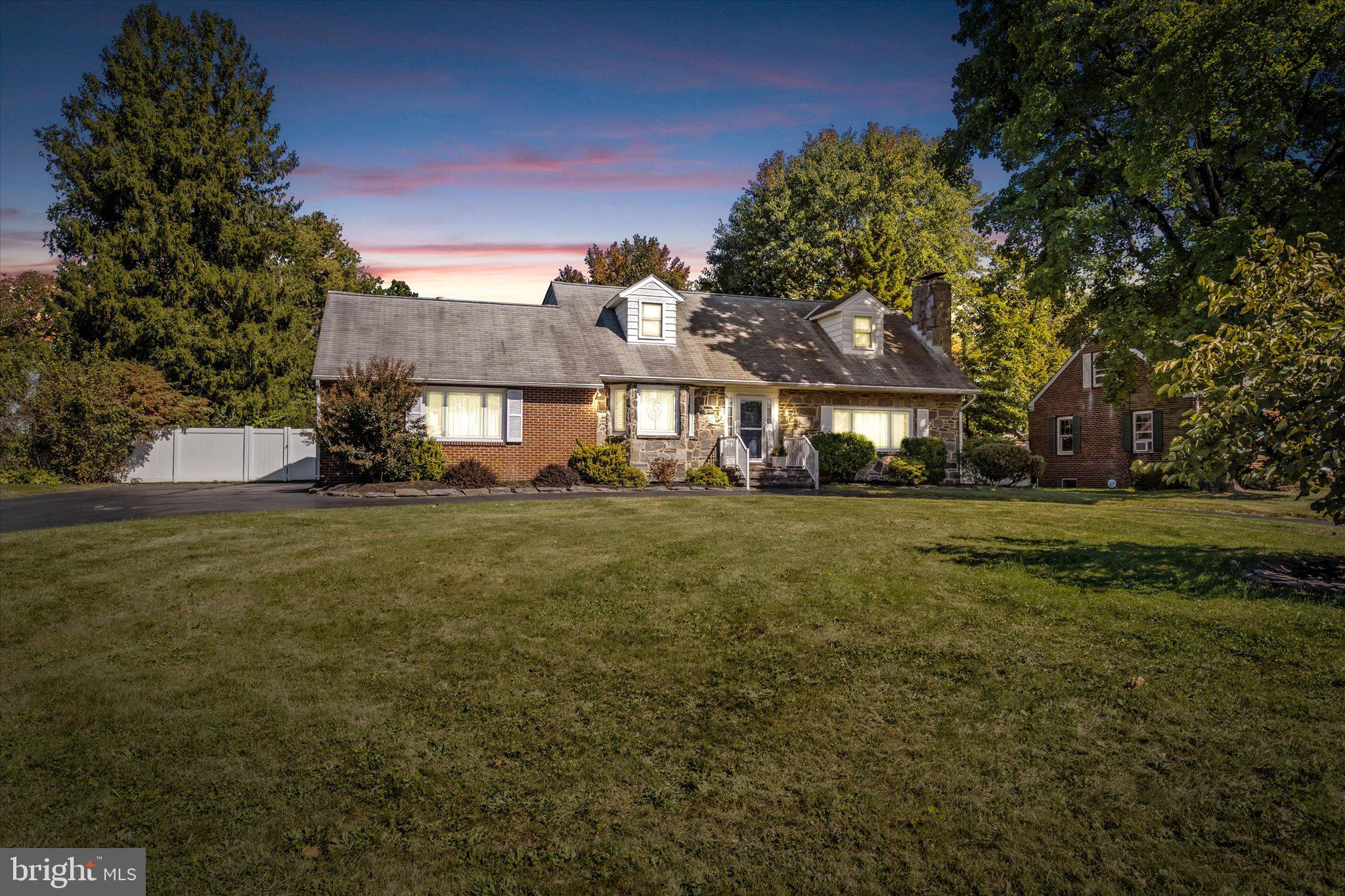 17 Georgetown Road Bordentown, NJ 08505 - Photo 1 of 35 Gallery Image 1