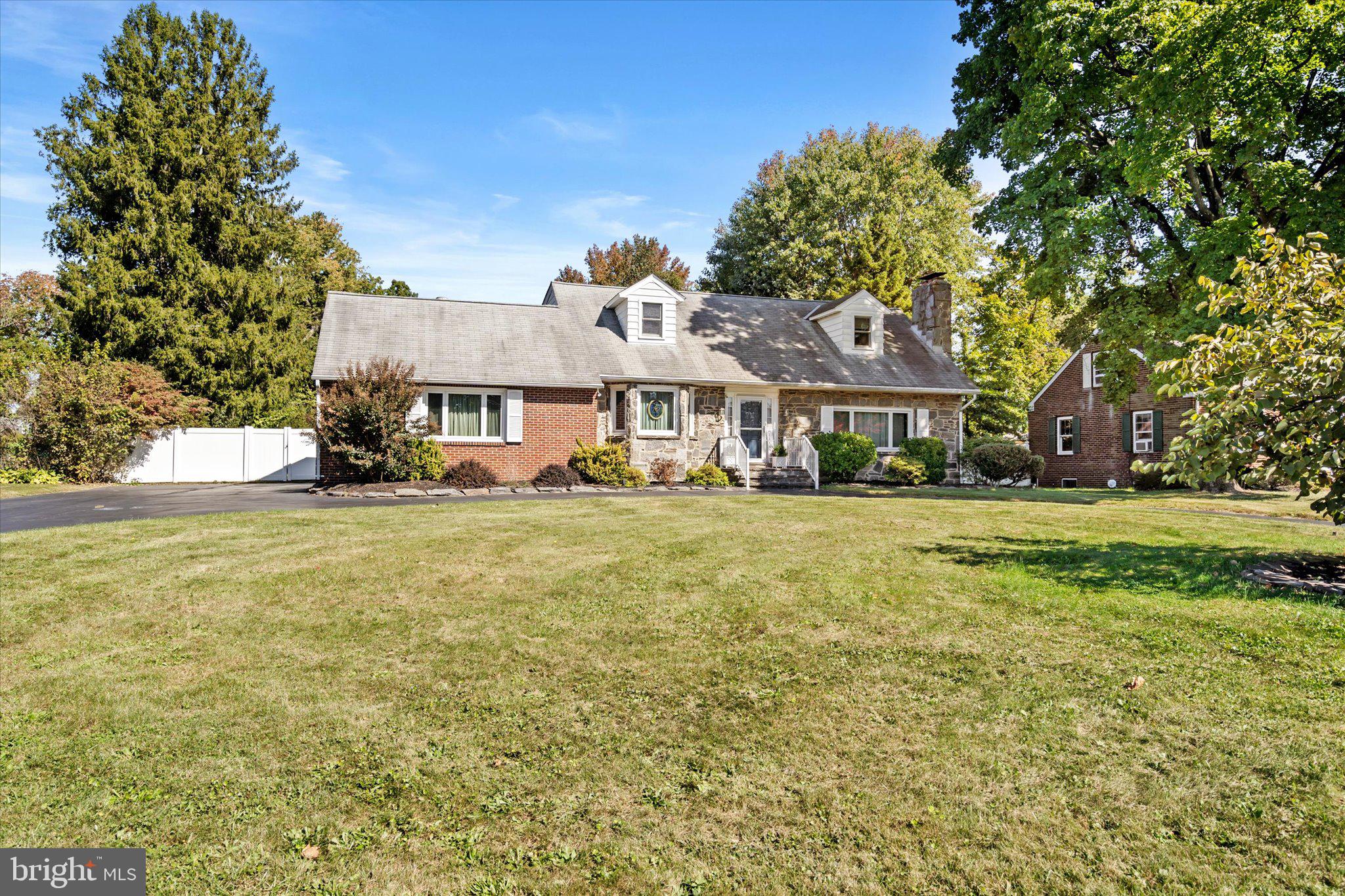 17 Georgetown Road Bordentown, NJ 08505 - Photo 2 of 35 Gallery Image 2