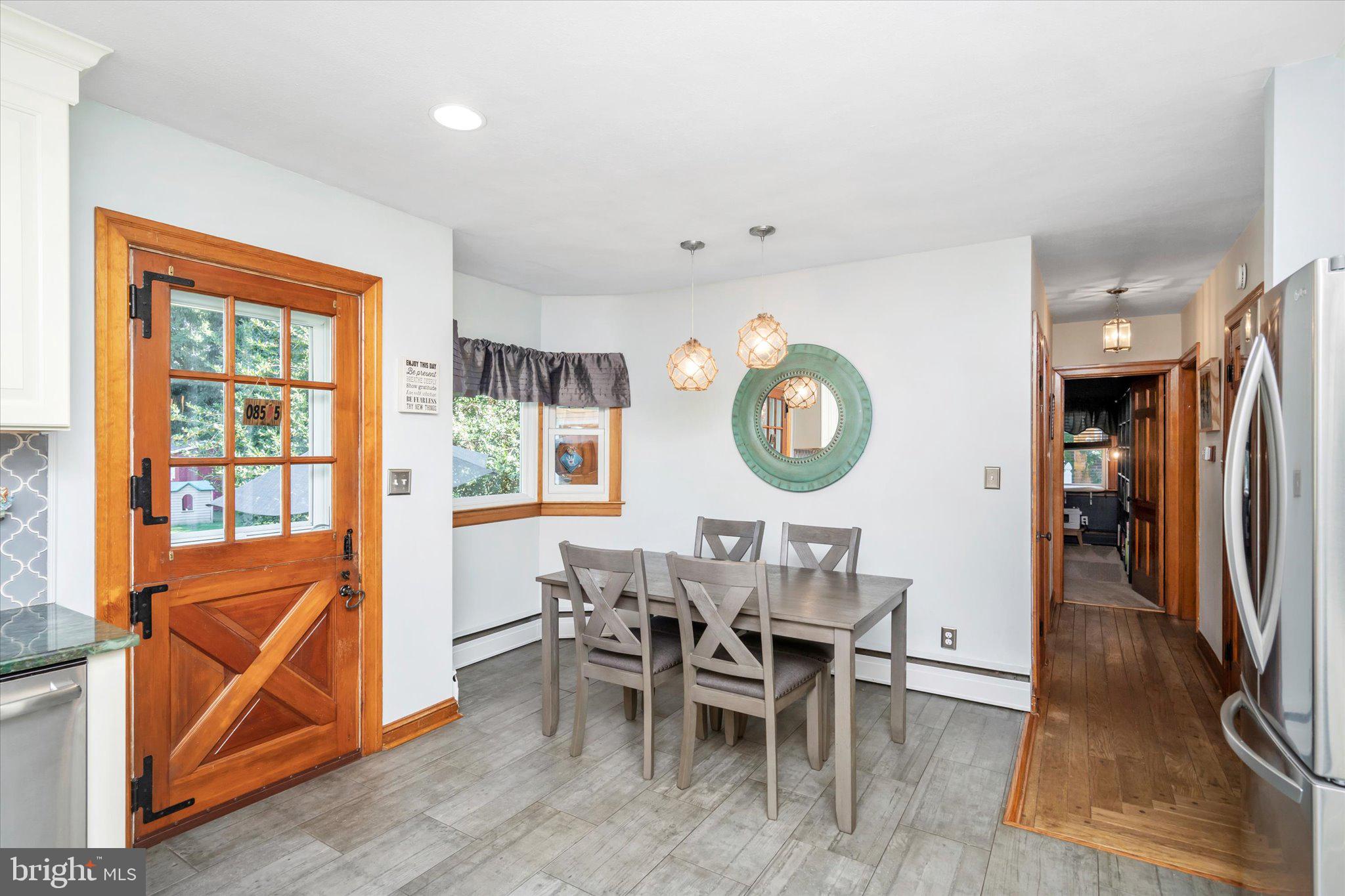 17 Georgetown Road Bordentown, NJ 08505 - Photo 10 of 35 Eat-in Kitchen