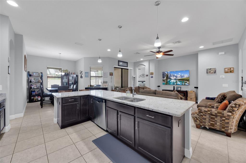 11026 Brahman Ranch Circle Riverview, FL 33578 - Photo 10 of 50