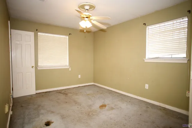 $335,000 | 10588 Goodwood Boulevard, Baton Rouge, LA 70815