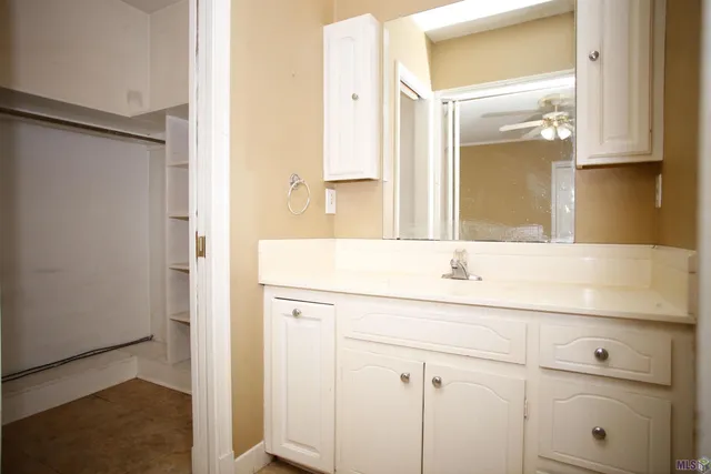 $335,000 | 10588 Goodwood Boulevard, Baton Rouge, LA 70815