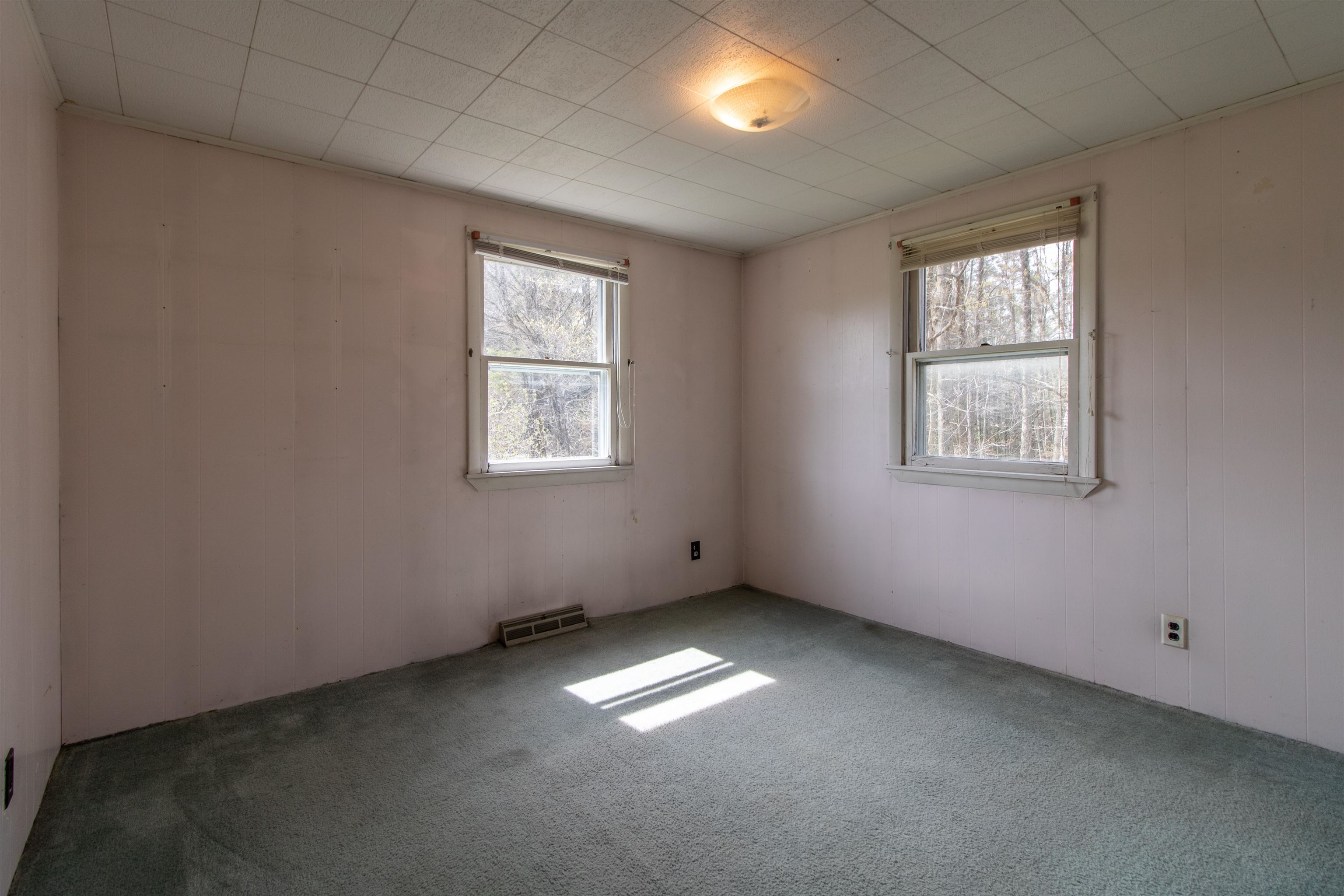 2029 10 Mile Square Road Charleston, VT 05846 - Photo 17 of 39