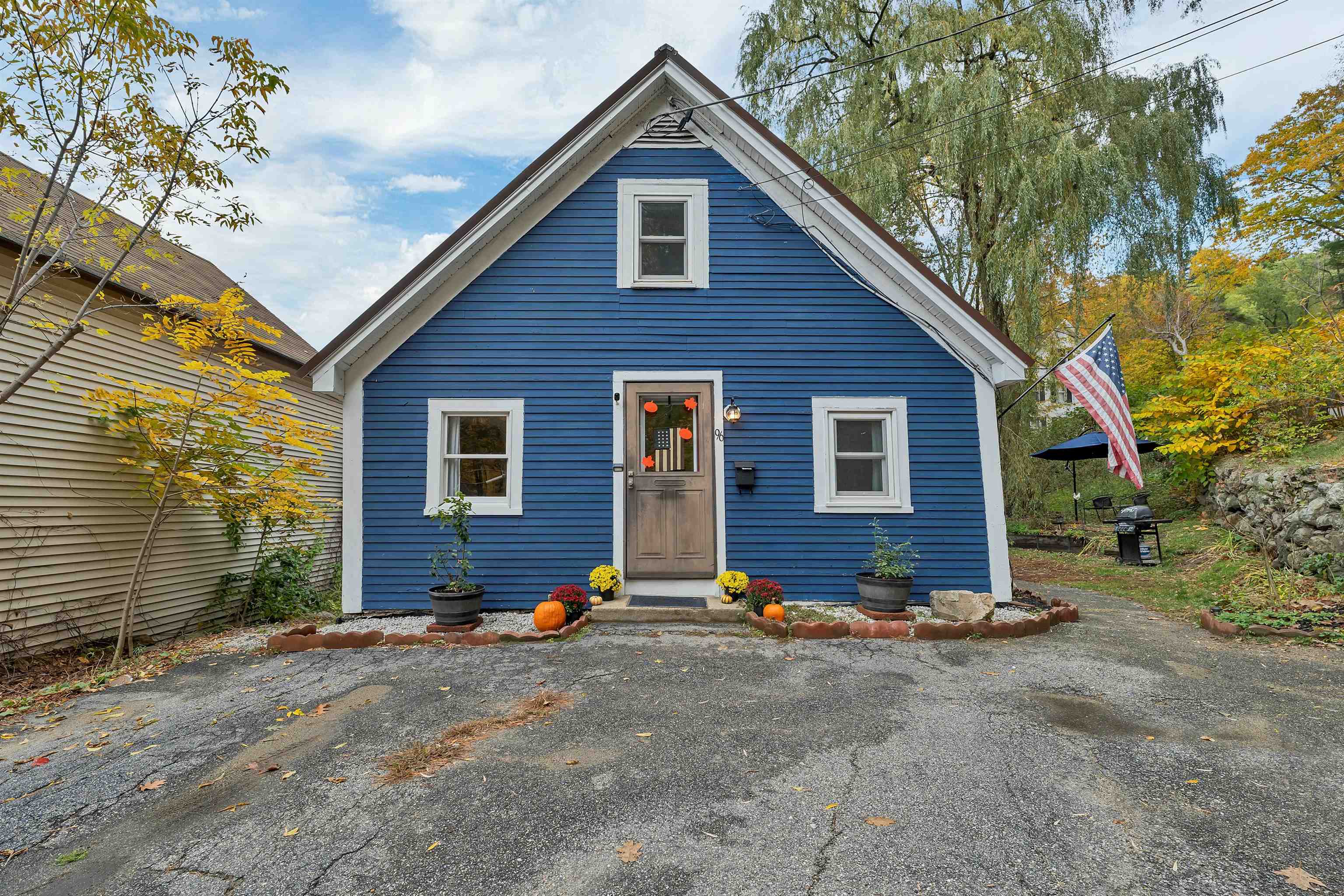 96 Clinton Street Laconia, NH 03246 - Photo 3 of 45