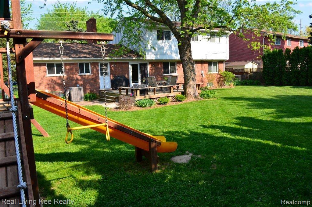 108 Old Perch Road Rochester, MI 48309 - Photo 14 of 15 Old Perch backyard 2.jpg