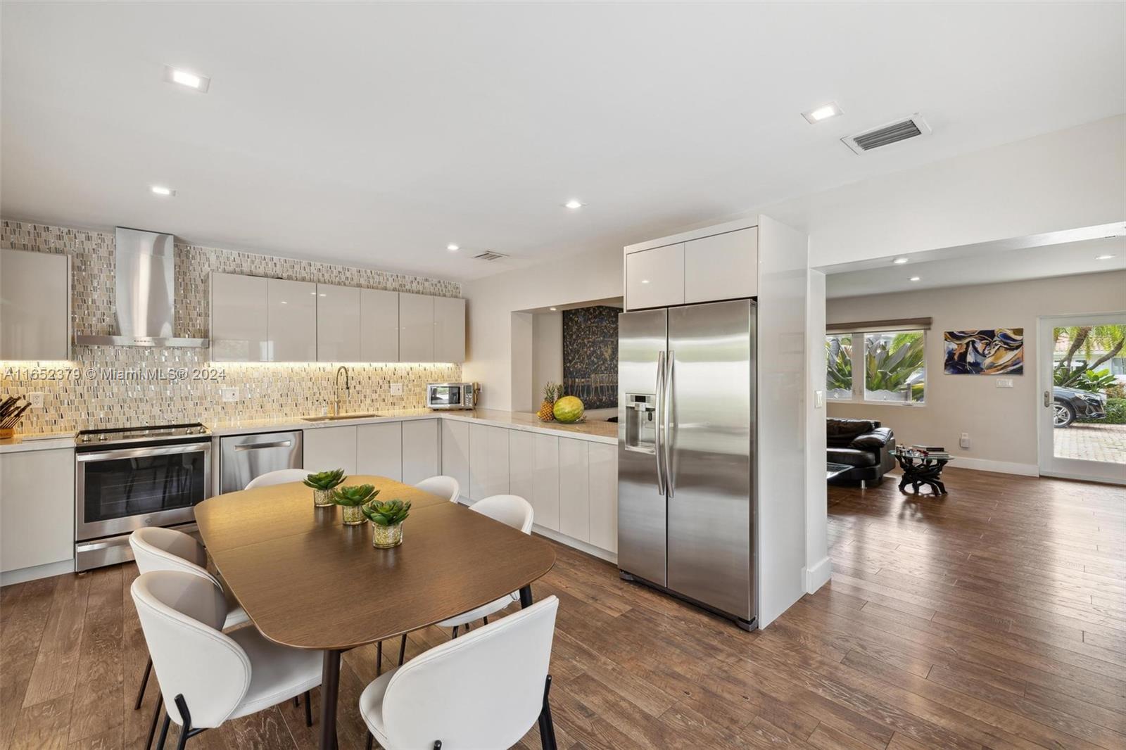 670 Allendale Road Key Biscayne, FL 33149 - Photo 17 of 43