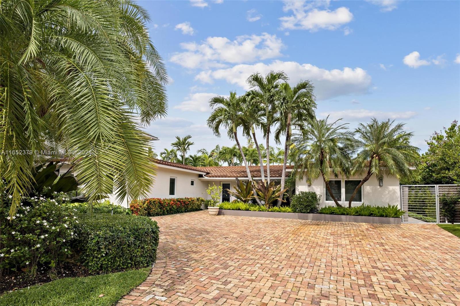 670 Allendale Road Key Biscayne, FL 33149 - Photo 2 of 43