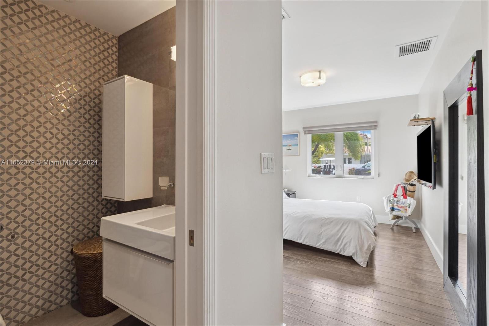 670 Allendale Road Key Biscayne, FL 33149 - Photo 32 of 43