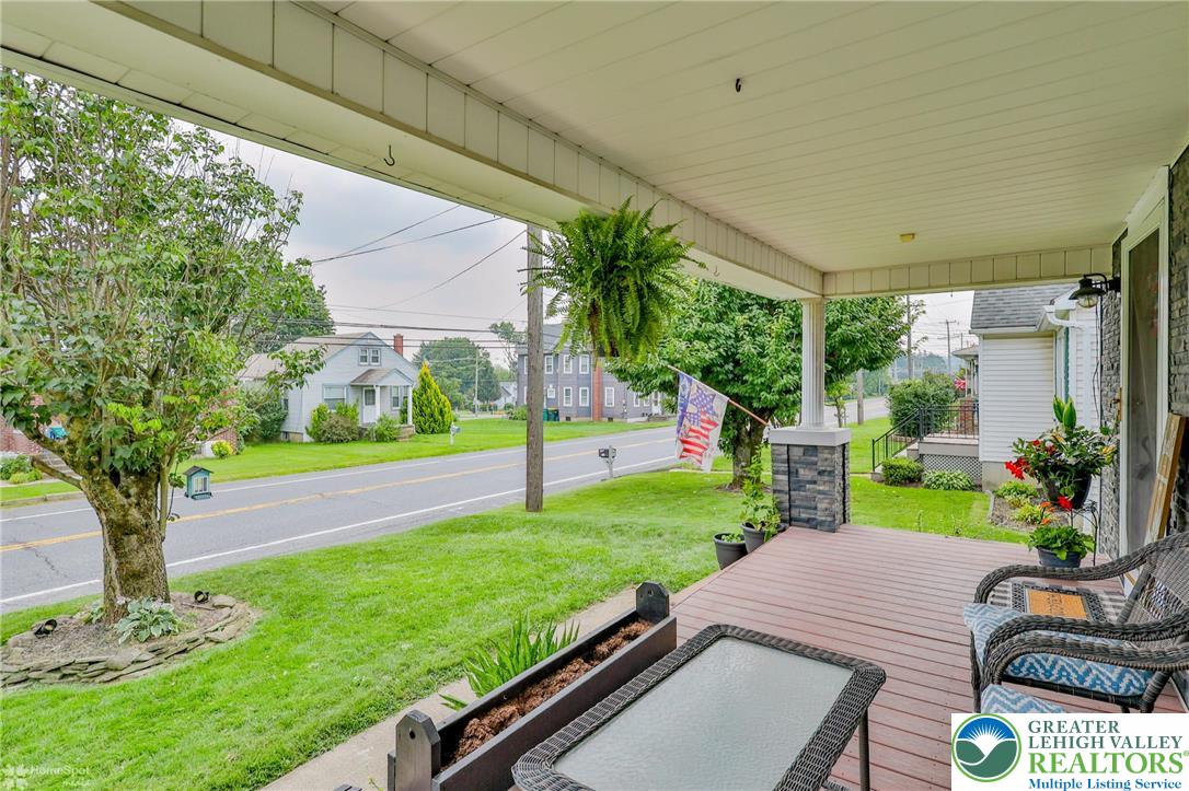 451 East Lawn Road Nazareth, PA 18064 - Photo 7 of 81 Gallery Image 7