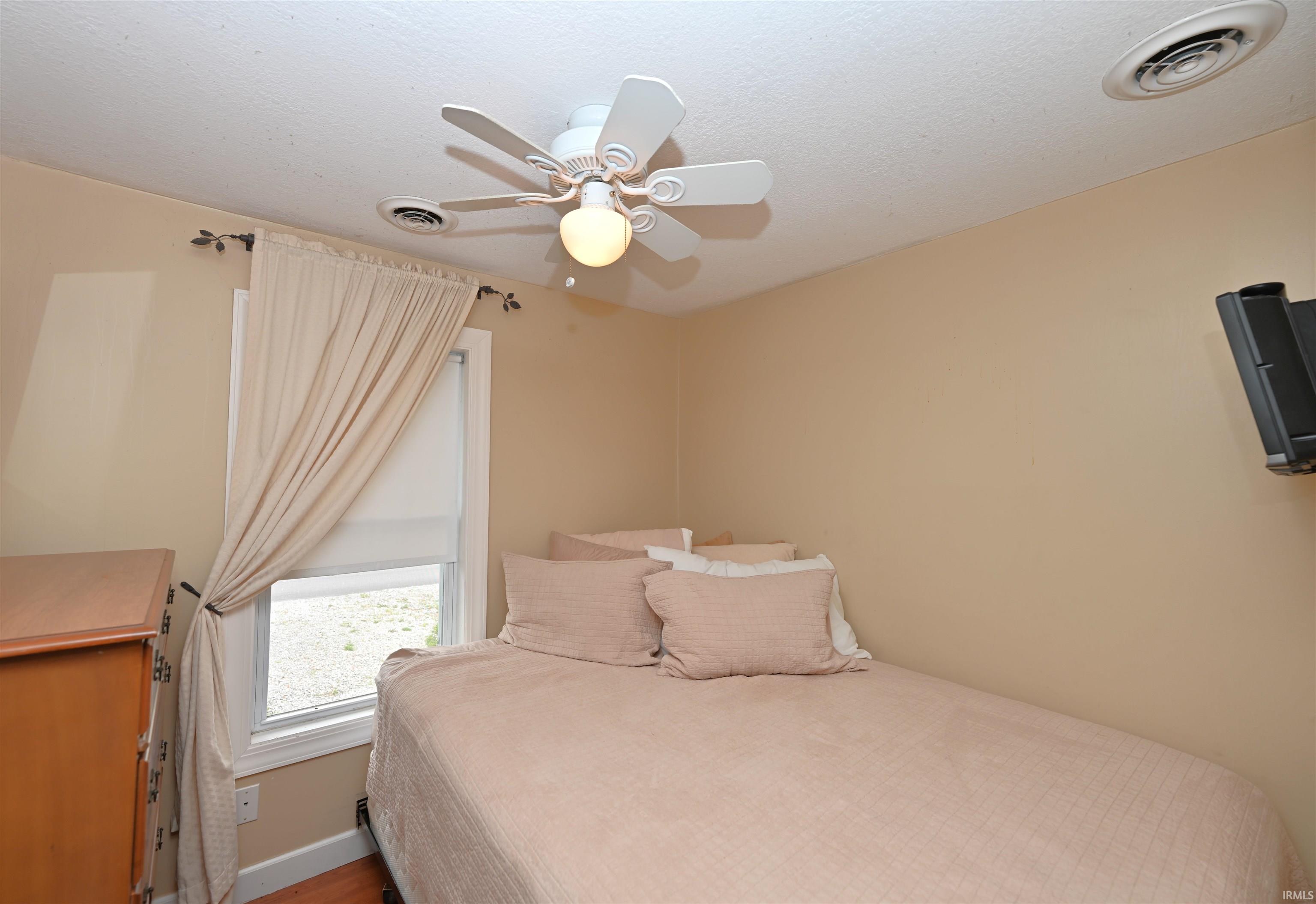1241 North Main Street Kewanna, IN 46939 - Photo 21 of 35