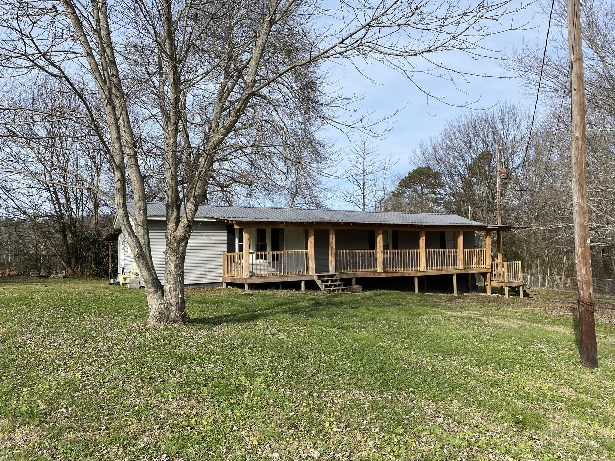 197 Wells Road Trenton, GA 30752 - Photo 2 of 9 IMG_4249