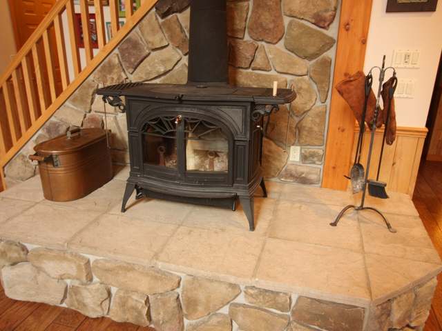 3361 Murmuring Pnes Trail Rhinelander, WI 54501 - Photo 10 of 24 Gallery Image 10