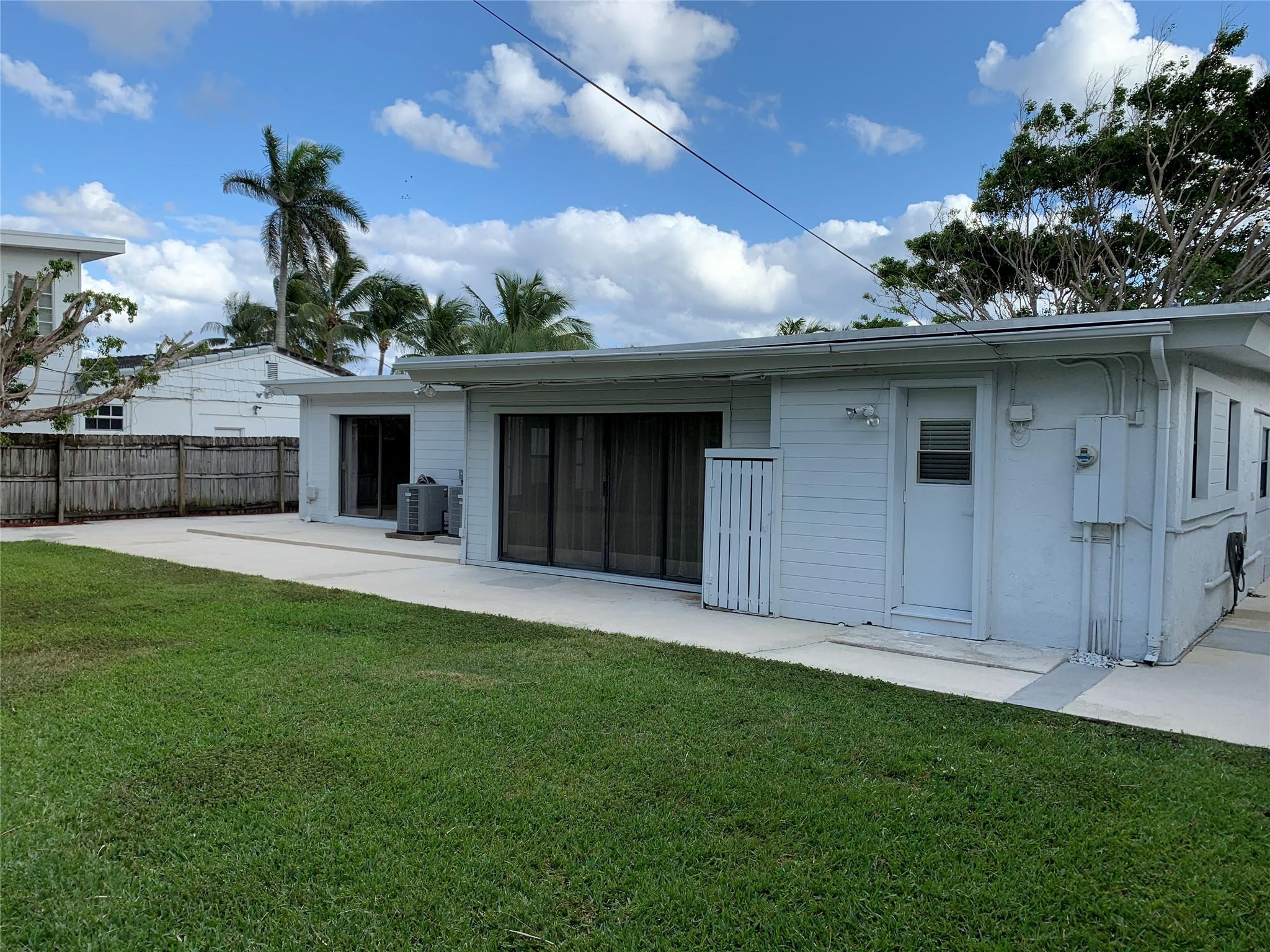 3405 Dover Road Pompano Beach, FL 33062 - Photo 17 of 20 Photo 17