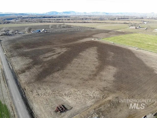 $800,000 | Tbd Airport Road, Weiser, ID 83672