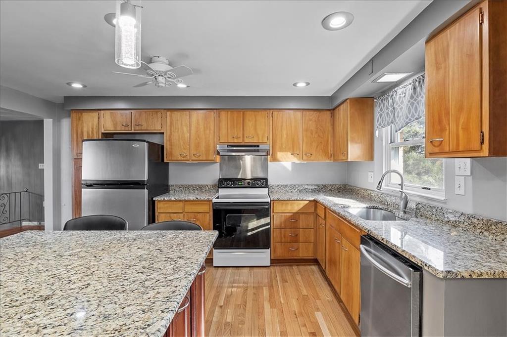 224 Shafer Road Coraopolis, PA 15108 - Photo 8 of 25 Gallery Image 8