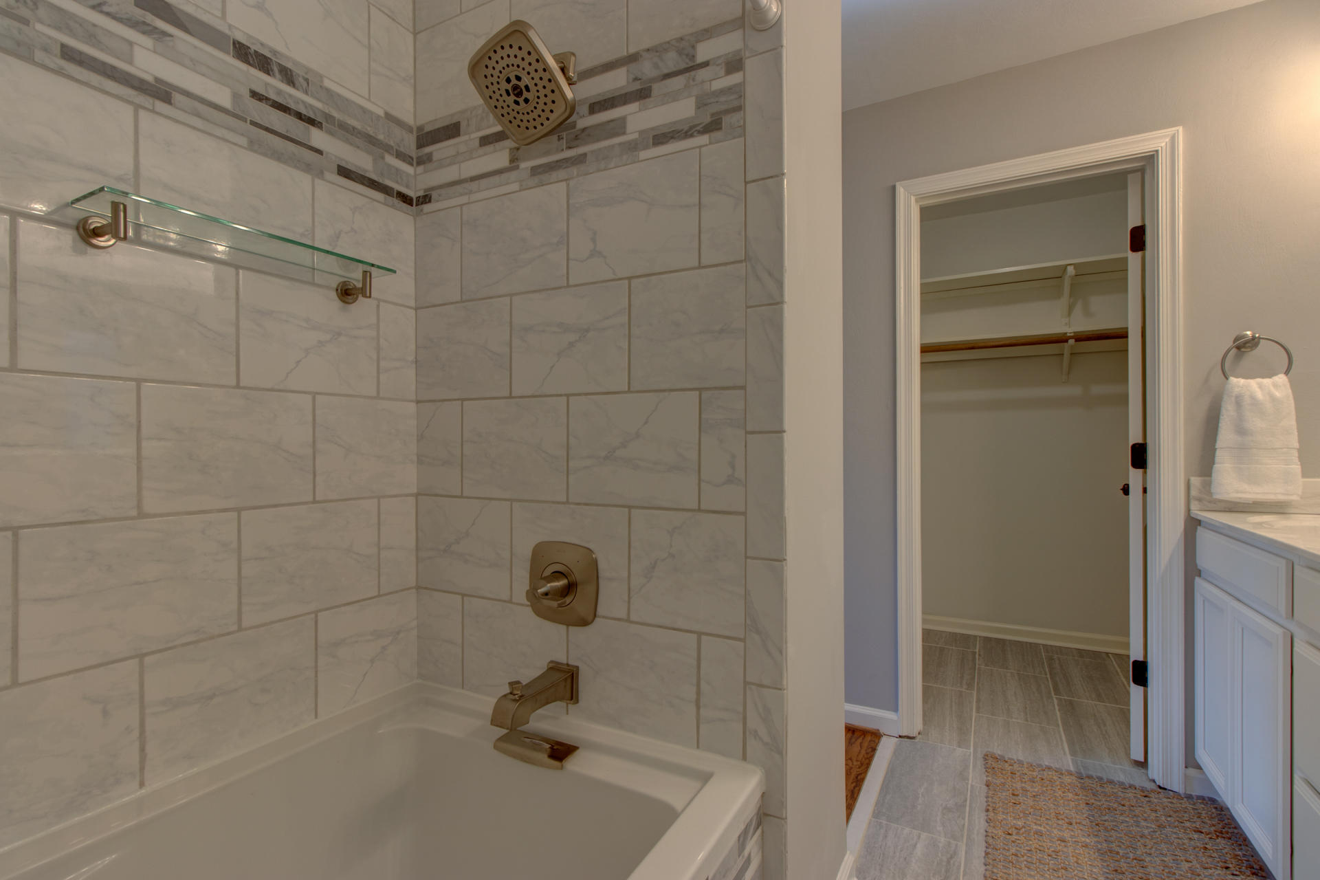7006 Crown Road Roanoke, VA 24018 - Photo 35 of 55 IMG_1316_17_18_19_20
