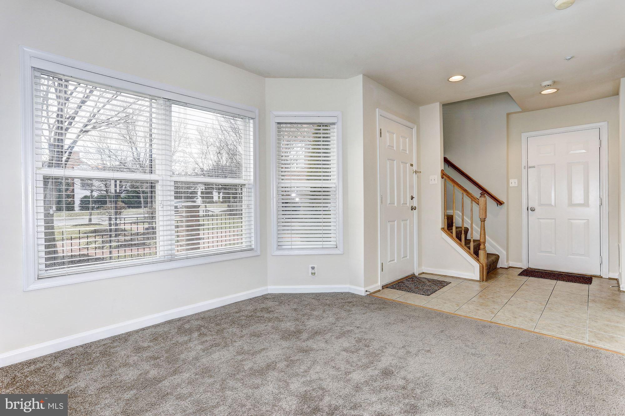 10268 Rutland Round Road, Unit 9 Columbia, MD 21044 - Photo 2 of 21 Sitting Room